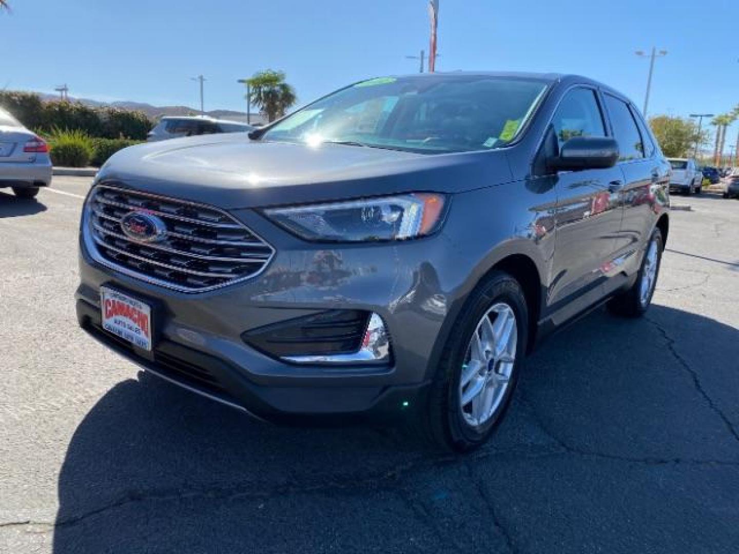 2022 BURGUNDY Ford Edge (2FMPK4J9XNB) with an 4-Cyl EcoBoost Turbo 2.0 Liter engine, Automatic 8-Spd transmission, located at 412 Auto Vista Drive, Palmdale, CA, 93551, (661) 945-0620, 34.592636, -118.136681 - Photo#2