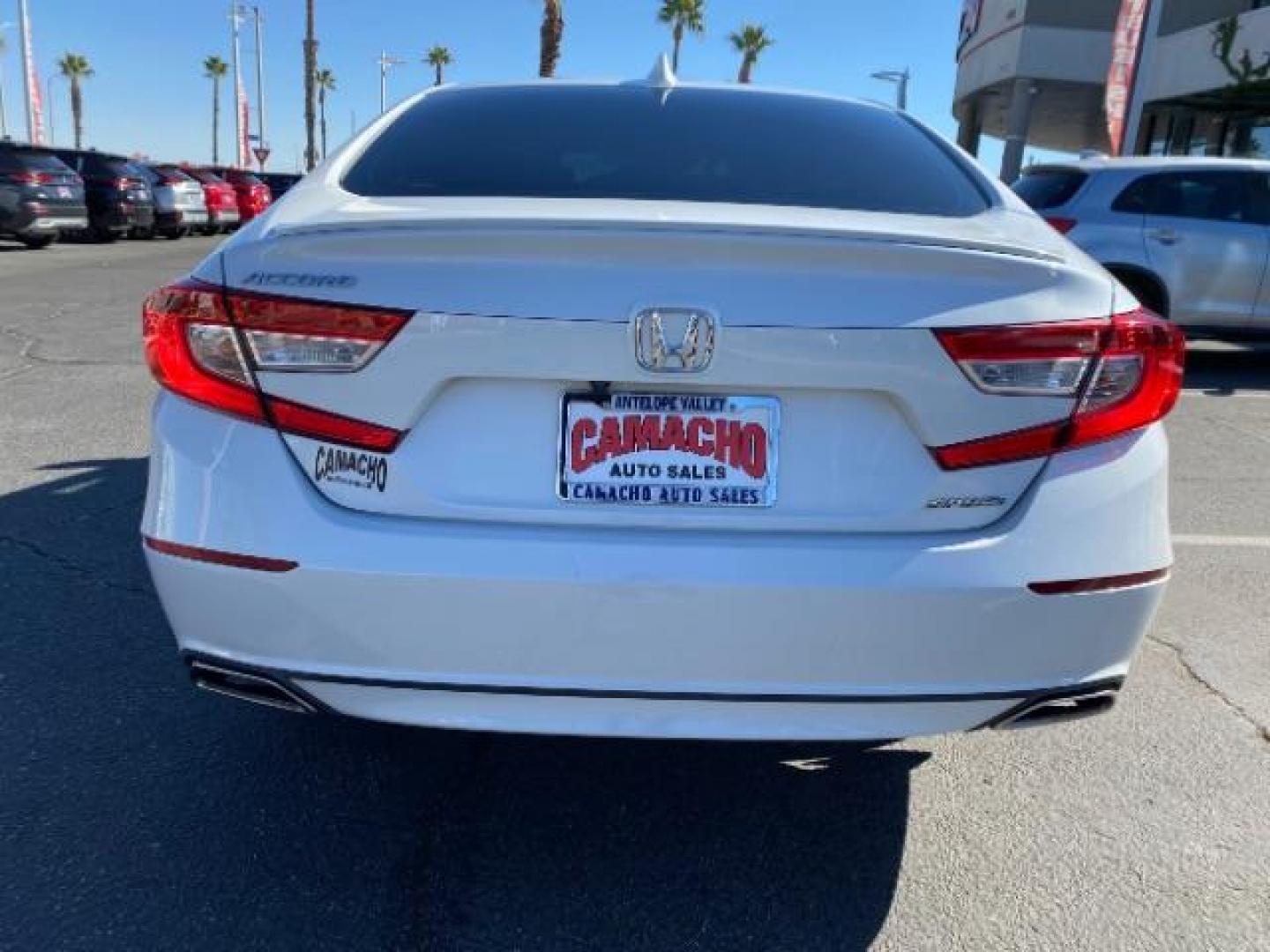 2018 WHITE Honda Accord Sedan (1HGCV1F31JA) with an 4-Cyl i-VTEC Turbo 1.5 Liter engine, Auto CVT w/Sport Mode transmission, located at 412 Auto Vista Drive, Palmdale, CA, 93551, (661) 945-0620, 34.592636, -118.136681 - Photo#5