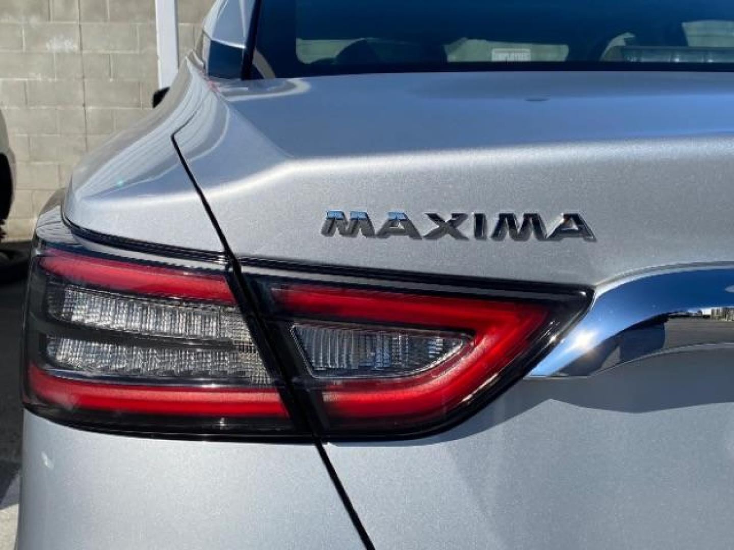 2021 GRAY Nissan Maxima (1N4AA6CV3MC) with an V6 3.5 Liter engine, Automatic Xtronic CVT transmission, located at 412 Auto Vista Drive, Palmdale, CA, 93551, (661) 945-0620, 34.592636, -118.136681 - Photo#14