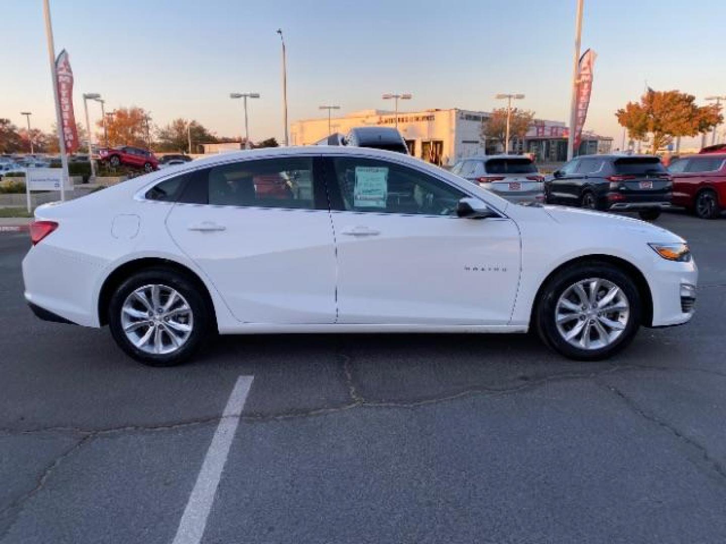 2024 WHITE Chevrolet Malibu (1G1ZD5ST8RF) with an 4-Cyl Turbo 1.5 Liter engine, Automatic CVT transmission, located at 412 Auto Vista Drive, Palmdale, CA, 93551, (661) 945-0620, 34.592636, -118.136681 - Photo#8