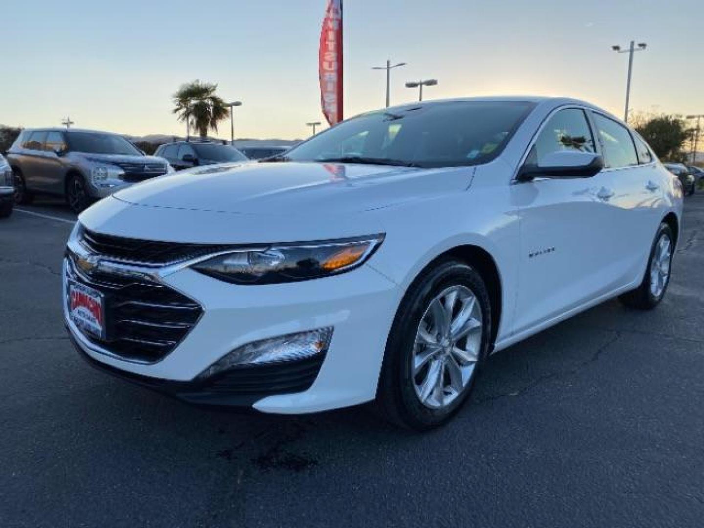 2024 WHITE Chevrolet Malibu (1G1ZD5ST8RF) with an 4-Cyl Turbo 1.5 Liter engine, Automatic CVT transmission, located at 412 Auto Vista Drive, Palmdale, CA, 93551, (661) 945-0620, 34.592636, -118.136681 - Photo#2