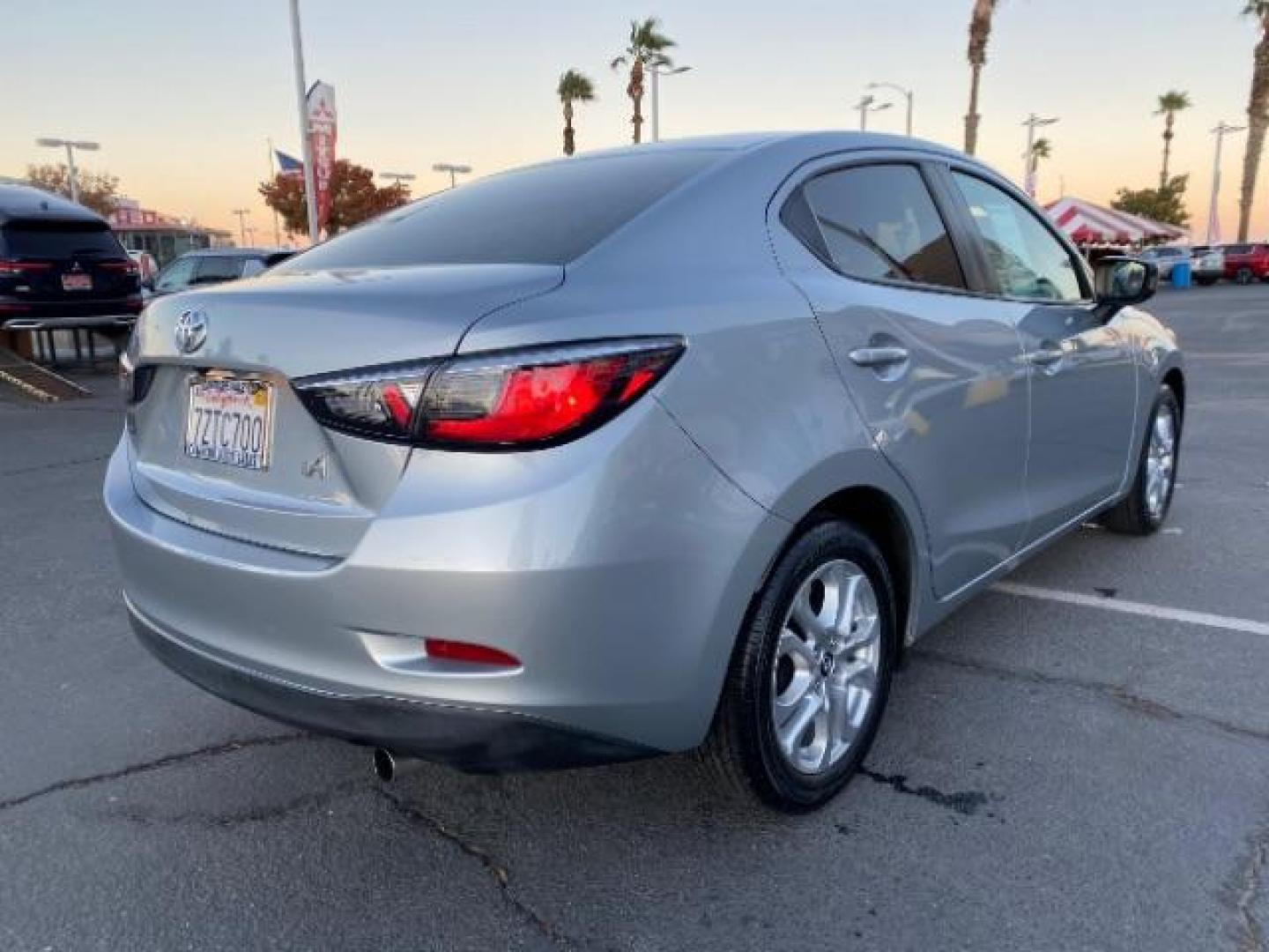 2017 SILVER Toyota Yaris iA (3MYDLBYVXHY) with an 4-Cyl 1.5 Liter engine, Automatic 6-Spd transmission, located at 412 Auto Vista Drive, Palmdale, CA, 93551, (661) 945-0620, 34.592636, -118.136681 - Photo#6