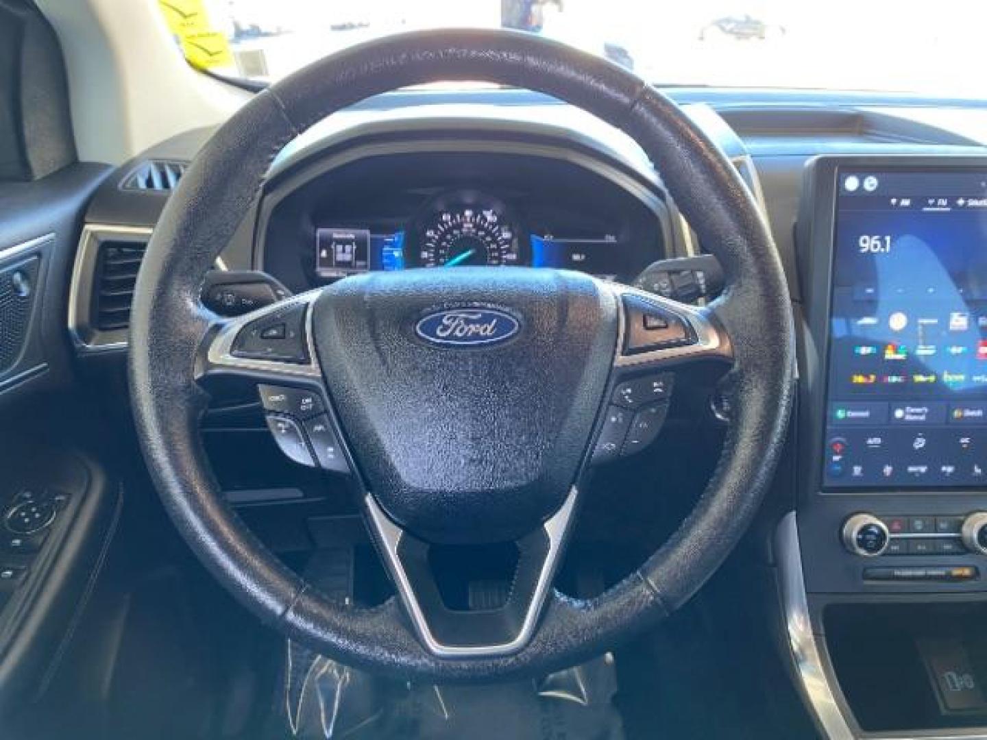 2022 GRAY Ford Edge (2FMPK4K9XNB) with an 4-Cyl EcoBoost Turbo 2.0 Liter engine, Automatic 8-Spd transmission, located at 412 Auto Vista Drive, Palmdale, CA, 93551, (661) 945-0620, 34.592636, -118.136681 - Photo#21