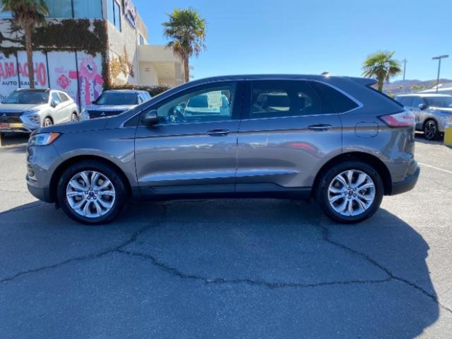 2022 GRAY Ford Edge (2FMPK4K9XNB) with an 4-Cyl EcoBoost Turbo 2.0 Liter engine, Automatic 8-Spd transmission, located at 412 Auto Vista Drive, Palmdale, CA, 93551, (661) 945-0620, 34.592636, -118.136681 - Photo#3