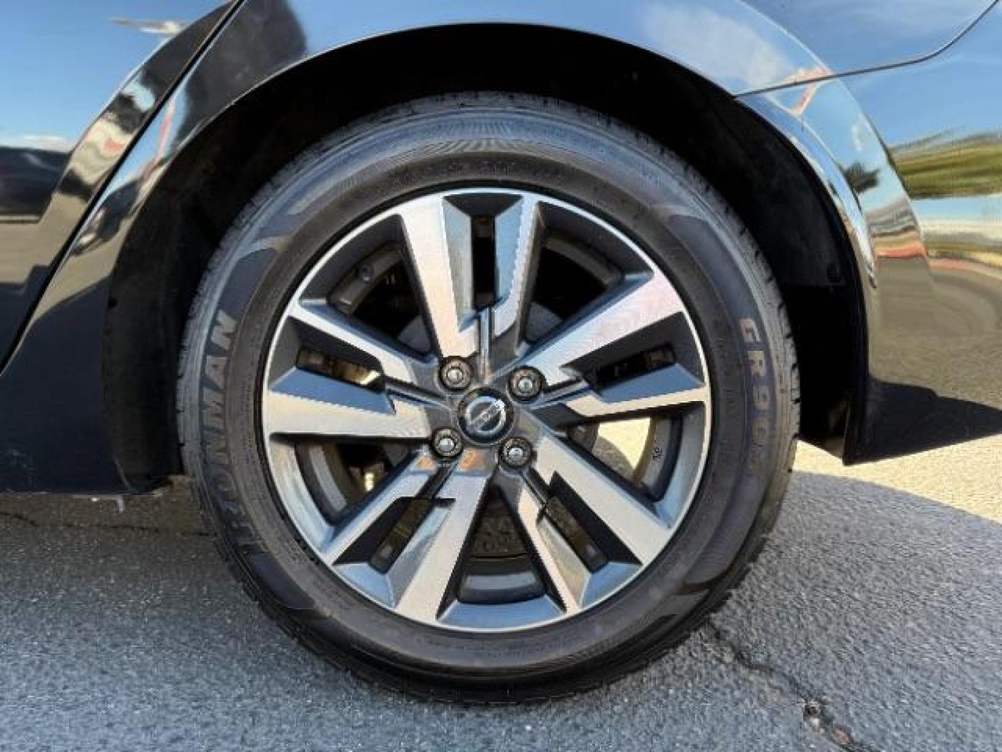 2021 BLACK Nissan Versa (3N1CN8EV9ML) with an 4-Cyl 1.6 Liter engine, Automatic CVT w/Xtronic transmission, located at 412 Auto Vista Drive, Palmdale, CA, 93551, (661) 945-0620, 34.592636, -118.136681 - Photo#12