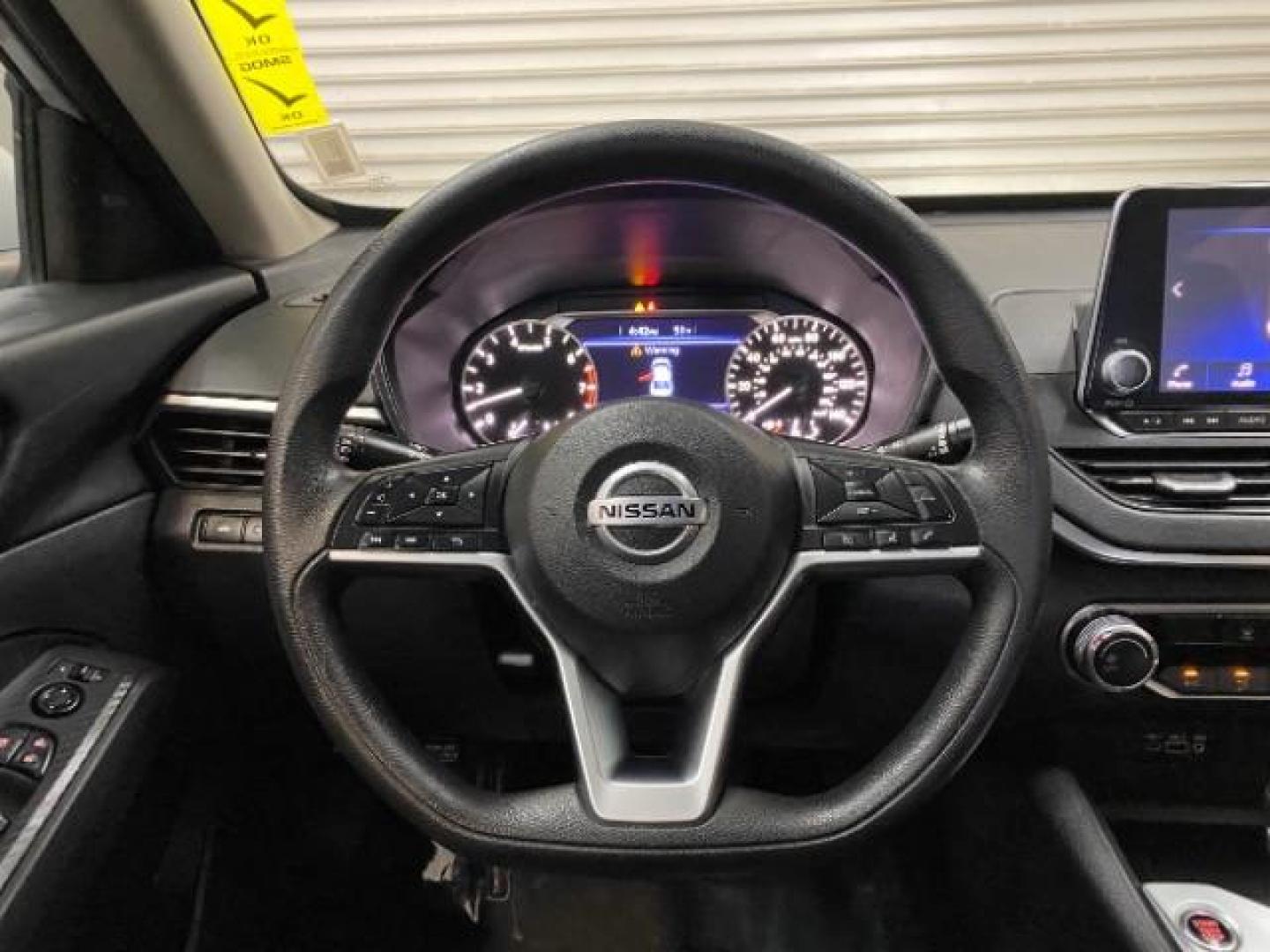 2022 SILVER Nissan Altima (1N4BL4DV4NN) with an 4-Cyl 2.5 Liter engine, Automatic Xtronic CVT transmission, located at 412 Auto Vista Drive, Palmdale, CA, 93551, (661) 945-0620, 34.592636, -118.136681 - Photo#18