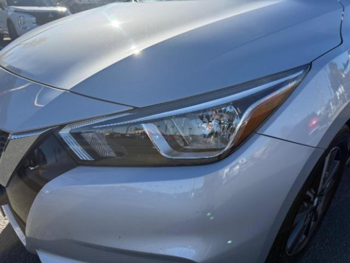 2021 SILVER Nissan Versa (3N1CN8EV3ML) with an 4-Cyl 1.6 Liter engine, Automatic CVT w/Xtronic transmission, located at 412 Auto Vista Drive, Palmdale, CA, 93551, (661) 945-0620, 34.592636, -118.136681 - Photo#9