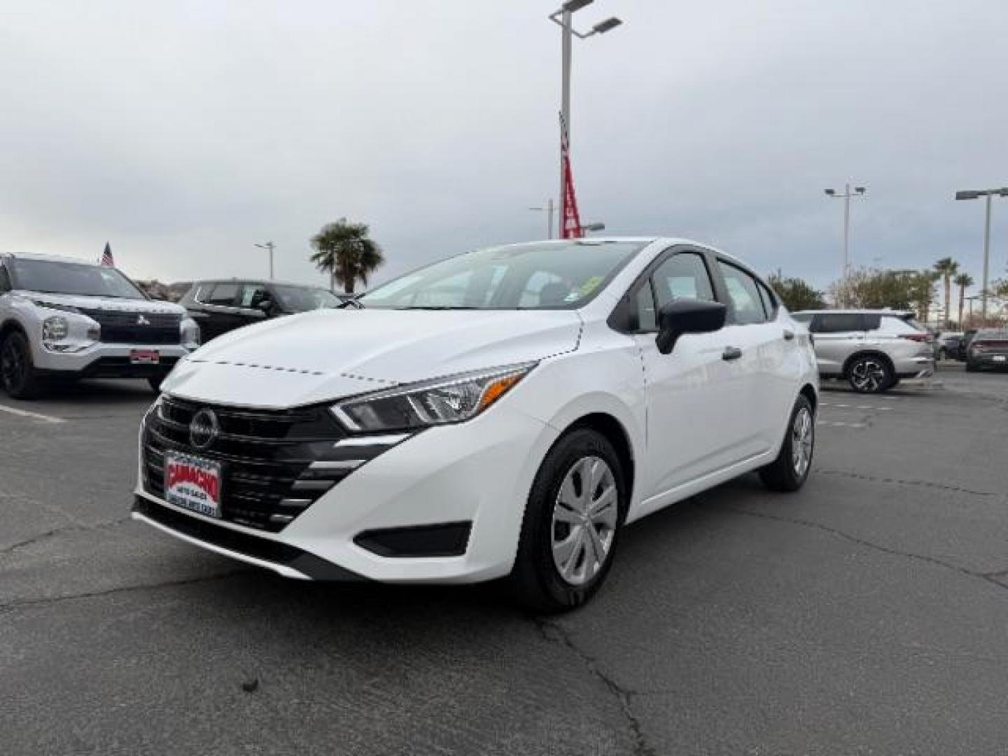 2024 WHITE Nissan Versa (3N1CN8DV3RL) with an 4-Cyl 1.6 Liter engine, Automatic CVT transmission, located at 412 Auto Vista Drive, Palmdale, CA, 93551, (661) 945-0620, 34.592636, -118.136681 - Photo#2