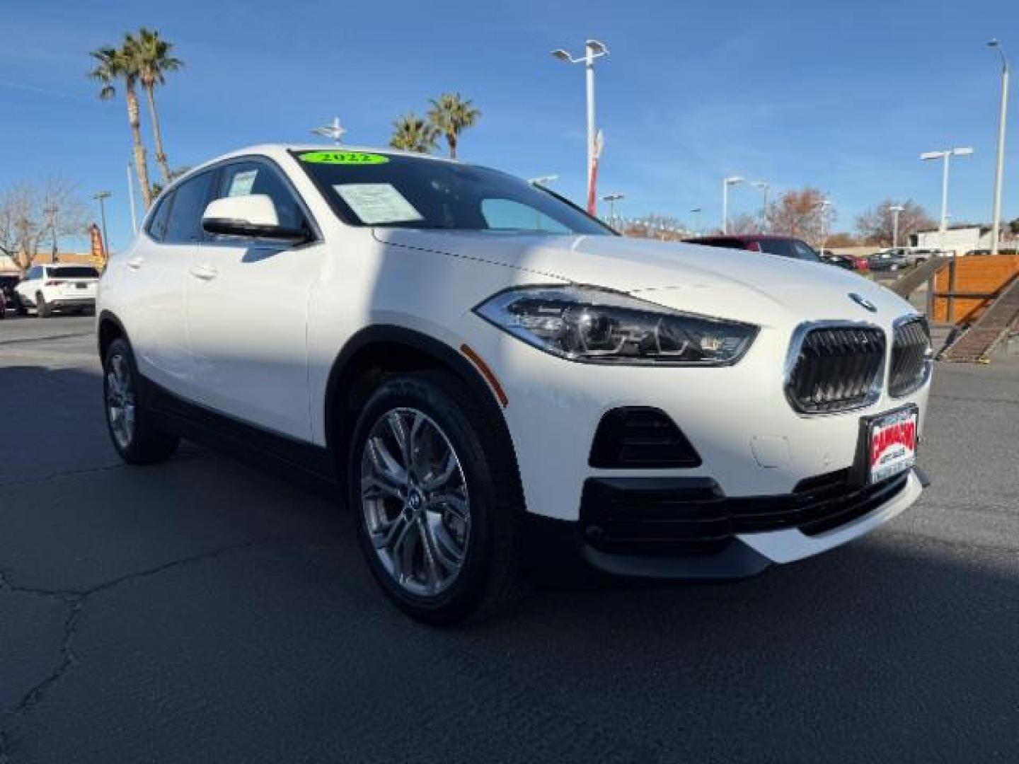 2022 WHITE BMW X2 (WBXYJ1C06N5) with an 4-Cyl Turbo 2.0 Liter engine, Automatic transmission, located at 412 Auto Vista Drive, Palmdale, CA, 93551, (661) 945-0620, 34.592636, -118.136681 - Photo#0