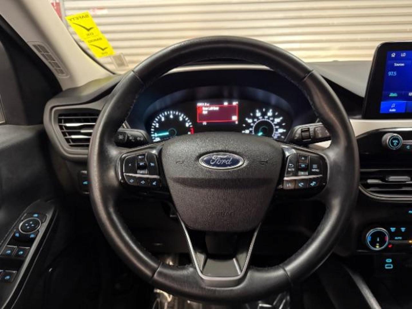 2022 BLUE Ford Escape (1FMCU9H60NU) , Automatic 8-Spd transmission, located at 412 Auto Vista Drive, Palmdale, CA, 93551, (661) 945-0620, 34.592636, -118.136681 - Photo#19