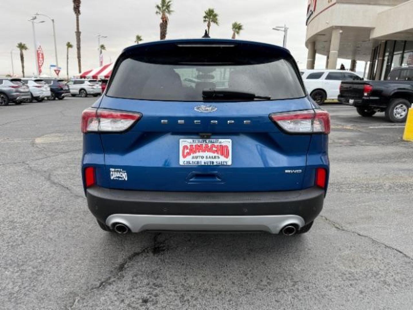 2022 BLUE Ford Escape (1FMCU9H60NU) , Automatic 8-Spd transmission, located at 412 Auto Vista Drive, Palmdale, CA, 93551, (661) 945-0620, 34.592636, -118.136681 - Photo#5