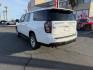 2023 WHITE Chevrolet Suburban (1GNSCFKD5PR) , Automatic 10-Spd w/Overdrive transmission, located at 412 Auto Vista Drive, Palmdale, CA, 93551, (661) 945-0620, 34.592636, -118.136681 - Photo#4