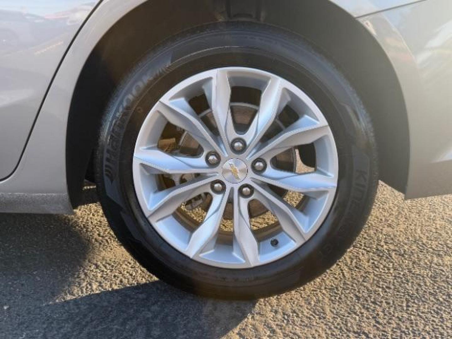 2023 BROWN Chevrolet Malibu (1G1ZD5ST3PF) with an 4-Cyl Turbo 1.5 Liter engine, Automatic CVT transmission, located at 412 Auto Vista Drive, Palmdale, CA, 93551, (661) 945-0620, 34.592636, -118.136681 - Photo#13