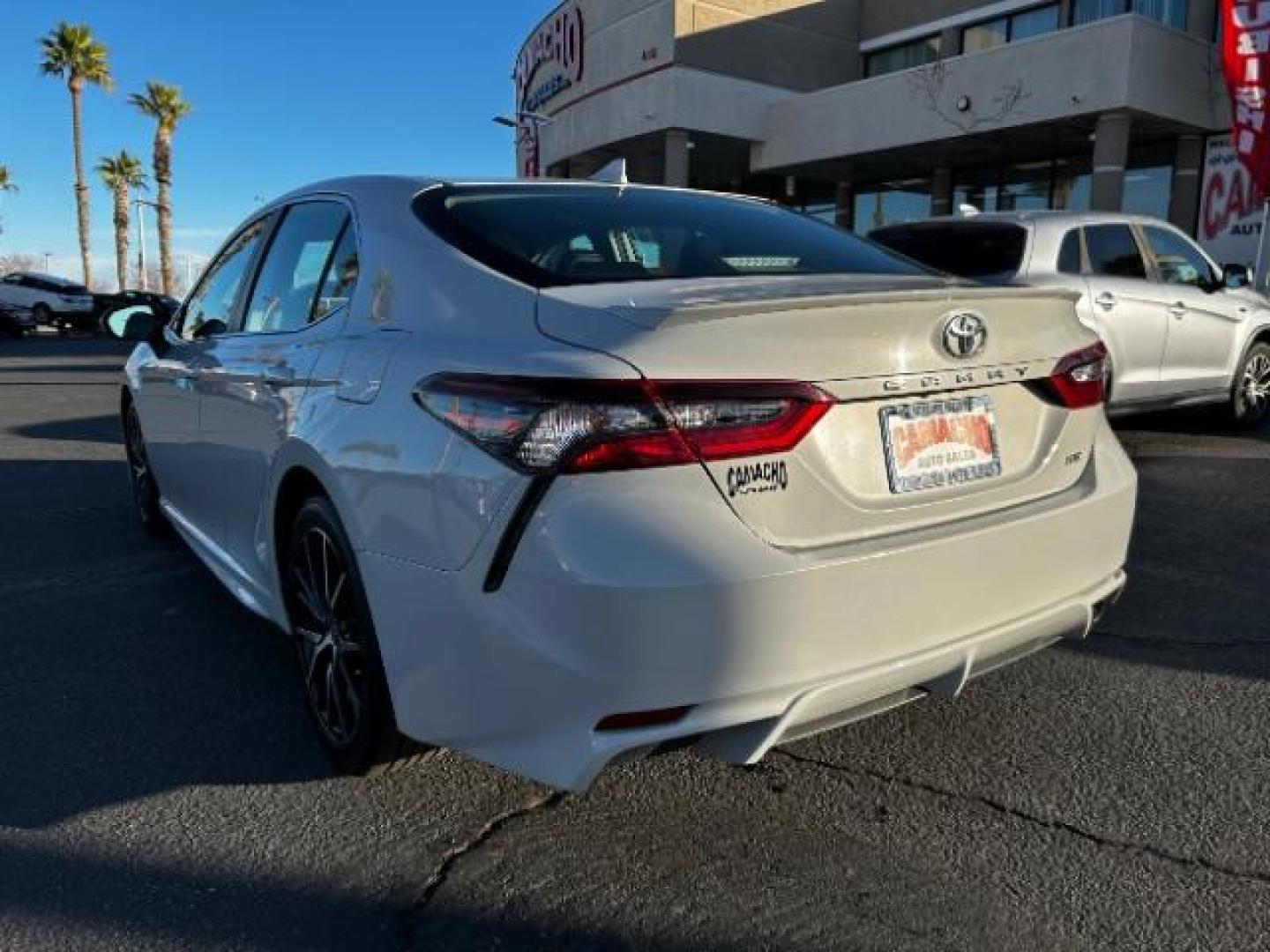 2023 WHITE Toyota Camry (4T1G11AK8PU) with an 4-Cyl 2.5 Liter engine, Automatic 8-Spd w/Sequential Shift transmission, located at 412 Auto Vista Drive, Palmdale, CA, 93551, (661) 945-0620, 34.592636, -118.136681 - Photo#5