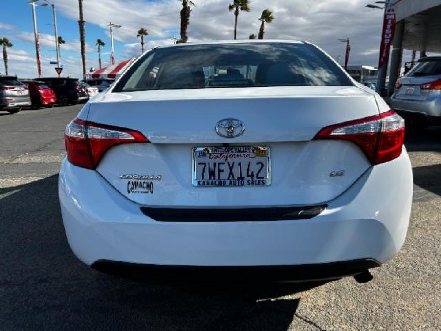 2016 WHITE Toyota Corolla (2T1BURHE3GC) with an 4-Cyl 1.8 Liter engine, Automatic CVTi-S transmission, located at 412 Auto Vista Drive, Palmdale, CA, 93551, (661) 945-0620, 34.592636, -118.136681 - Photo#5