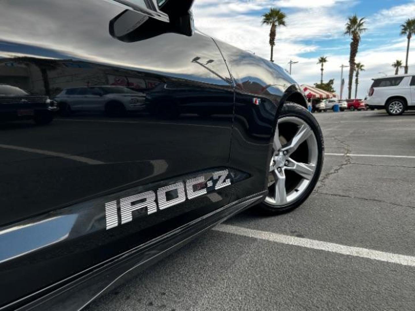 2019 BLACK Chevrolet Camaro (1G1FB3DS5K0) with an V6 3.6 Liter engine, Automatic transmission, located at 412 Auto Vista Drive, Palmdale, CA, 93551, (661) 945-0620, 34.592636, -118.136681 - Photo#10