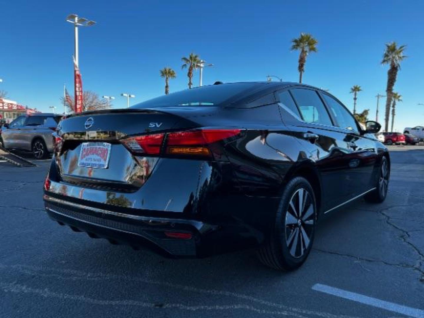 2021 BLACK Nissan Altima (1N4BL4DV8MN) with an 4-Cyl 2.5 Liter engine, Automatic Xtronic CVT transmission, located at 412 Auto Vista Drive, Palmdale, CA, 93551, (661) 945-0620, 34.592636, -118.136681 - Photo#5