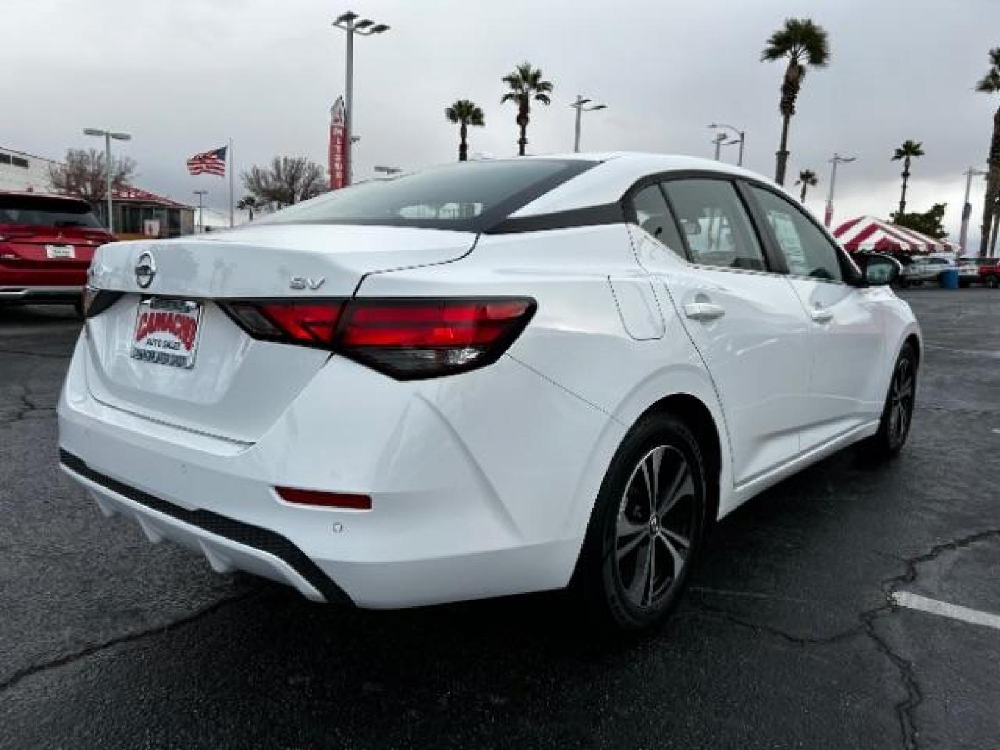 2021 WHITE Nissan Sentra (3N1AB8CV1MY) with an 4-Cyl 2.0 Liter engine, Automatic CVT w/Xtronic transmission, located at 412 Auto Vista Drive, Palmdale, CA, 93551, (661) 945-0620, 34.592636, -118.136681 - Photo#6